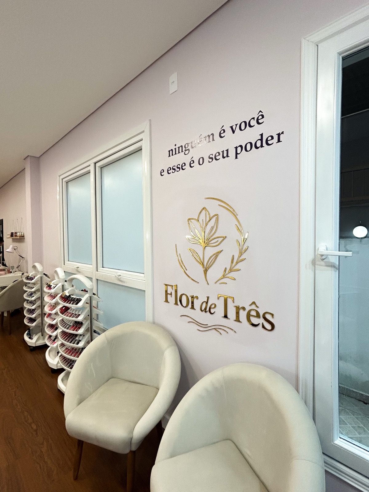 Flor de Três Esmalteria, vista geral